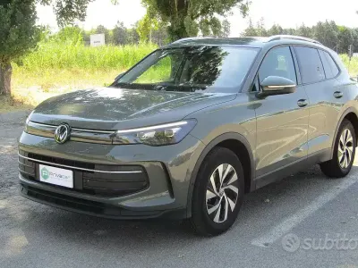 Usata VW Tiguan Edition 131 CV (96 kW) 2024 Grigio SUV