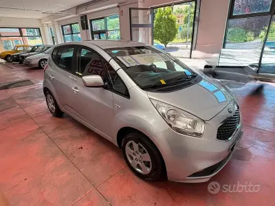 Usata Kia Venga 90 CV (66 kW) 2018 Grigio Utilitaria
