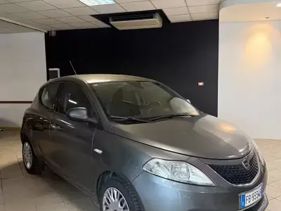 Usata Lancia Ypsilon