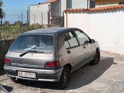 Usata Renault Clio 78 CV (57 kW) 1993 Grigio Utilitaria
