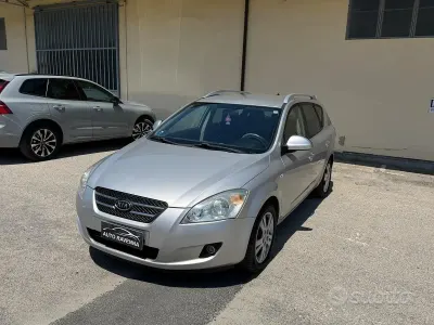 Usata Kia Ceed GT 115 CV (84 kW) 2008 Grigio Station wagon