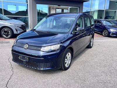 Usata VW Caddy Maxi 122 CV (89 kW) 2024 Blu Monovolume