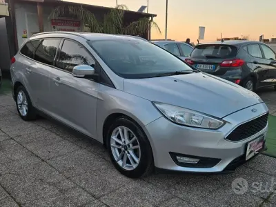 Begagnad Ford Focus S 120 HK (88 kW) 2016 Grå Kombi