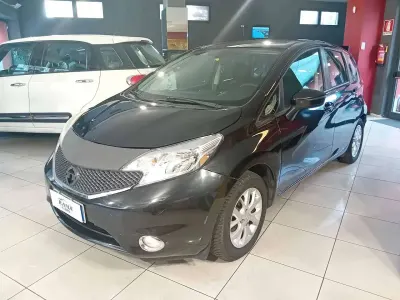 Usata Nissan Note Acenta 76 CV (55 kW) 2014 Nero Utilitaria