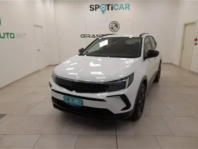 Usata Opel Grandland X Ultimate 130 CV (95 kW) 2023 Bianco SUV