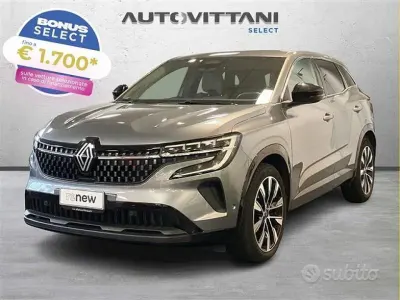 Usata Renault Austral Techno 200 CV (147 kW) 2023 Grigio scuro SUV