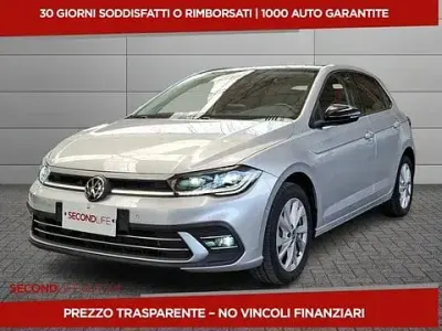 Usata VW Polo Style 90 CV (66 kW) 2022 Grigio Utilitaria