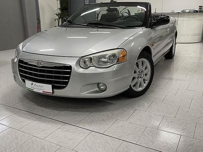 Usata Chrysler Sebring Cabriolet 141 CV (103 kW) 2003 Grigio Cabrio