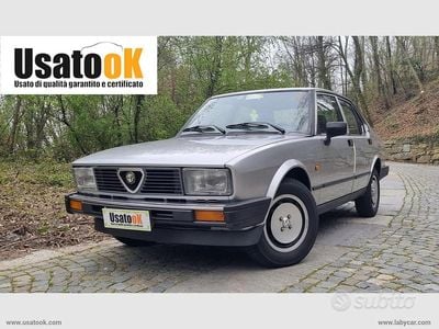 Usata Alfa Romeo Alfetta 122 CV (89 kW) 1984 Argento Berlina