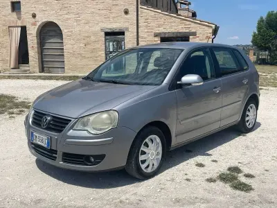 Usata VW Polo Comfortline 69 CV (50 kW) 2007 Grigio Utilitaria