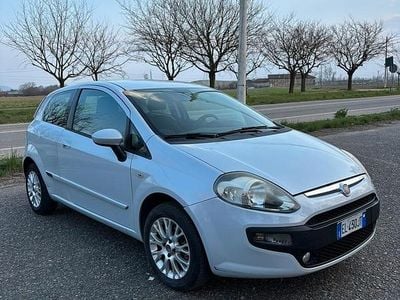 Usata Fiat Grande Punto S 69 CV (50 kW) 2011 Grigio Utilitaria
