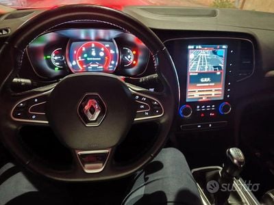 Usata Renault Mégane 116 CV (85 kW) 2018 Grigio SUV