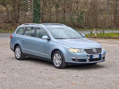 Usata VW Passat Highline 140 CV (102 kW) 2008 Blu Station wagon
