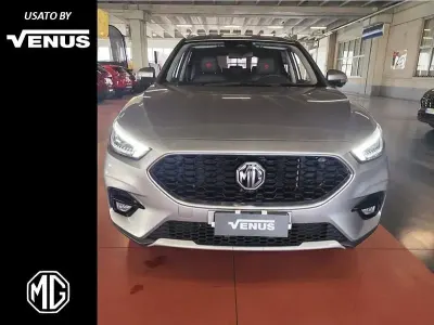 Usata MG ZS Luxury 116 CV (85 kW) 2025 Argento SUV