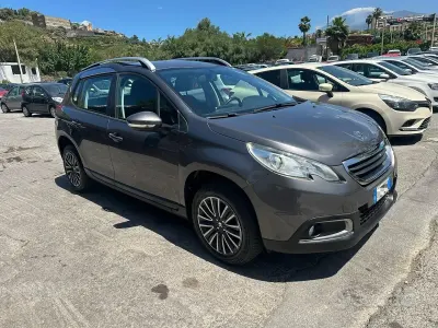 Usata Peugeot 2008 Allure 120 CV (88 kW) 2018 Marrone SUV