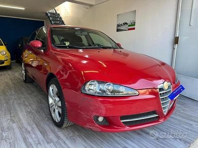 Usata Alfa Romeo 147 149 CV (109 kW) 2007 Rosso Utilitaria