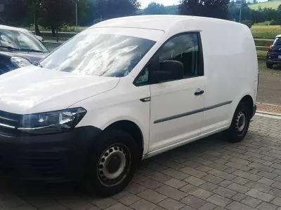 Käytetty VW Caddy 102 HP (75 kW) 2017 Valkoinen Tila-auto