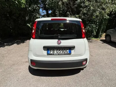 Usata Fiat Panda Pop 69 CV (50 kW) 2015 Bianco Utilitaria