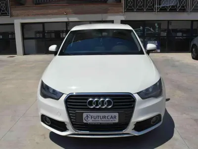 Usata Audi A1 Attraction 90 CV (66 kW) 2012 Bianco Utilitaria
