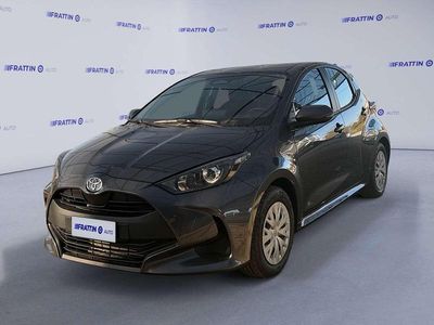 Eclipse black Usata 2022 Toyota Yaris Hybrid Active Utilitaria | 18.800 € (Buon prezzo)
