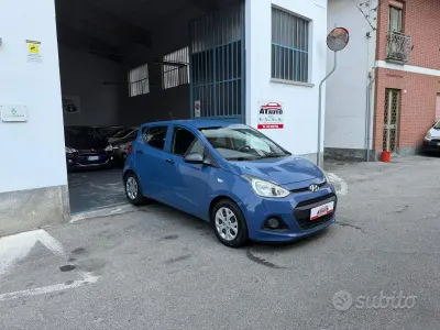 Usata Hyundai i10 66 CV (48 kW) 2014 Bluazzurro Utilitaria