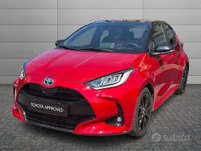 Usata Toyota Yaris Hybrid Style 116 CV (85 kW) 2022 Rosso Berlina