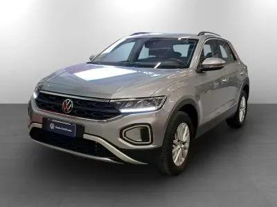 Usata VW T-Roc Life 150 CV (110 kW) 2023 Grigio SUV