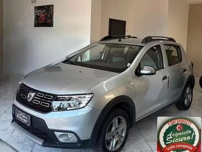 Usata Dacia Sandero Comfort 100 CV (73 kW) 2021 Grigio Berlina