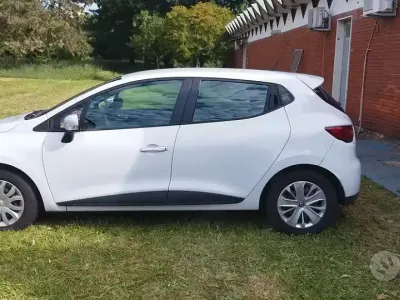 Second-hand Renault Clio IV 58 CP (42 kW) 2014 Alb Hatchback
