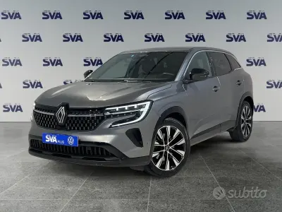 Usata Renault Austral Techno 199 CV (146 kW) 2023 Grigio SUV
