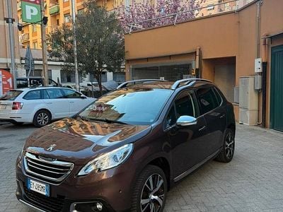 Usata Peugeot 2008 120 CV (88 kW) 2015 Marrone SUV