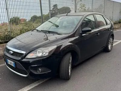 Usado Ford Focus 116 HP (85 kW) 2008 Sedan