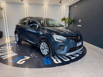 Usata Renault Captur Intens 101 CV (74 kW) 2020 Blu/azzurro SUV