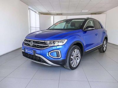 Usata VW T-Roc Style 150 CV (110 kW) 2022 Ravenna blue metallizzato deep black perlato SUV