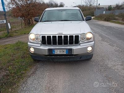 Usata Jeep Grand Cherokee Limited 218 CV (160 kW) 2006 Grigio SUV