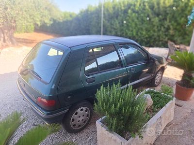 Usata Renault Clio 58 CV (42 kW) 1996 Verde Utilitaria