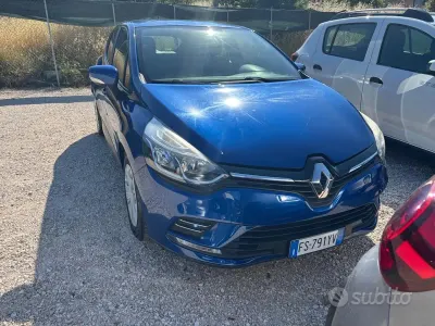 Usata Renault Clio IV Life 73 CV (53 kW) 2018 Blu Berlina