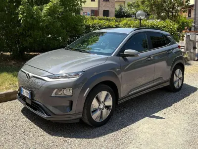 Usata Hyundai Kona 26 kW (36 CV) 2021 Grigio SUV
