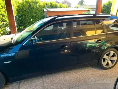 Begagnad BMW 530 235 HK (172 kW) 2007 Svart Kombi