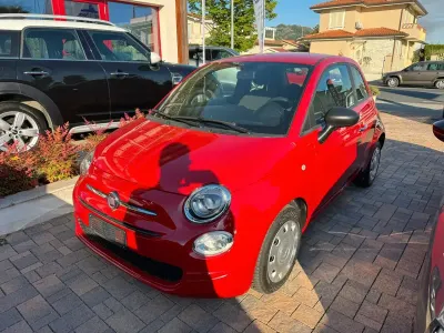 Gebraucht Fiat 500 Red 69 PS (50 kW) 2023 Rot Limousine