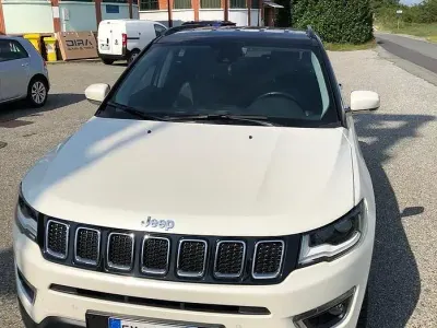 Usata Jeep Compass Limited 170 CV (125 kW) 2018 Bianco SUV