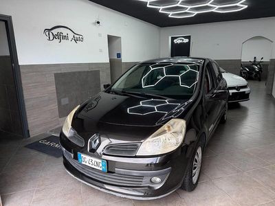 Usata Renault Clio II Dynamique 65 CV (47 kW) 2007 Nero Berlina