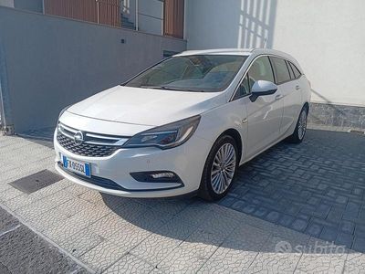 Usata Opel Astra Innovation 110 CV (80 kW) 2019 Bianco Station wagon