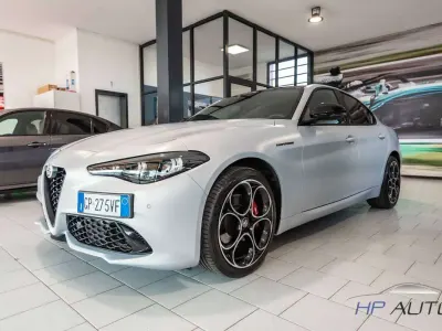 Usata Alfa Romeo Giulia Competizione 280 CV (205 kW) 2023 Bianco Berlina