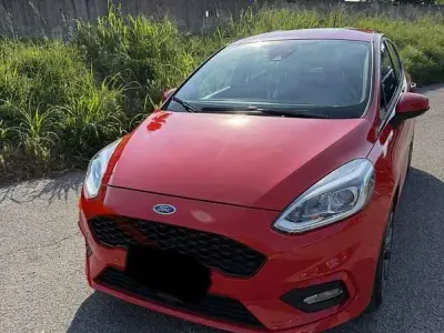 Usata Ford Fiesta ST-Line 86 CV (63 kW) 2019 Rosso Utilitaria