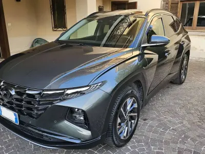 Käytetty Hyundai Tucson 116 HP (85 kW) 2022 Vihreä Katumaasturi