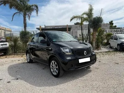 Usata Smart ForFour Passion 71 CV (52 kW) 2015 Nero Utilitaria