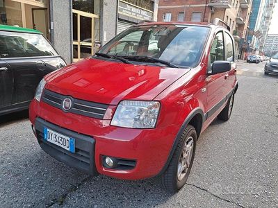 Usata Fiat Panda 4x4 Climbing 69 CV (50 kW) 2009 Rosso Utilitaria