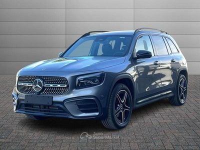 Nuova Mercedes GLB200 150 CV (110 kW) 2026 Gray SUV