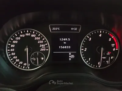 Usata Mercedes B180 Executive 109 CV (80 kW) 2013 Grigio scuro Monovolume